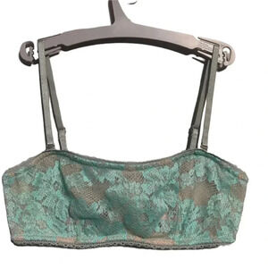 NWT VS Lace Detachable Straps Unlined Bralette